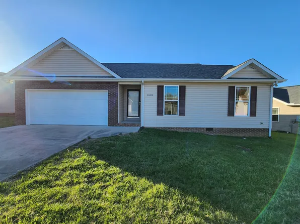 1606 Bobby Nichols Dr, Cookeville, TN 38506