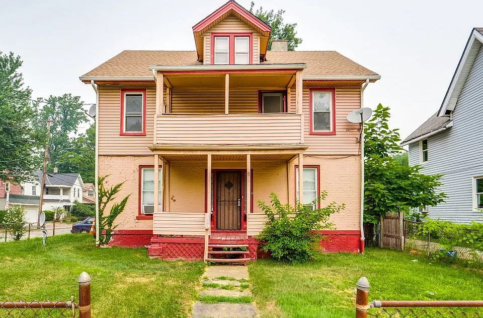 2118 Denison Ave #UP