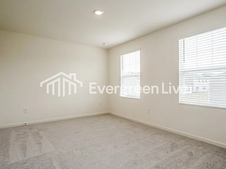 128 S Gallaspy Dr — Photo 13