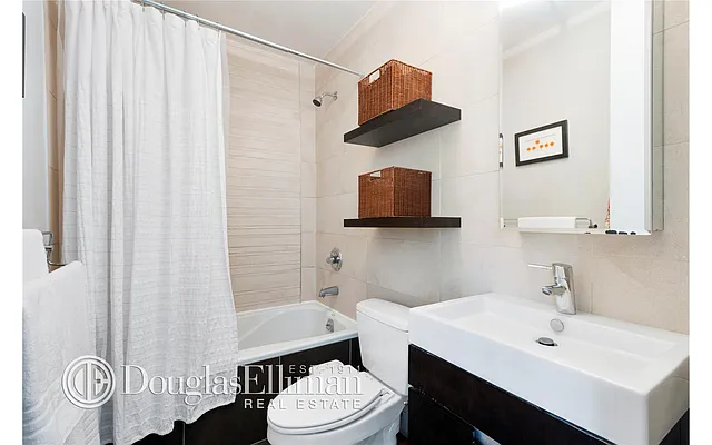 Sold by Douglas Elliman | media 27