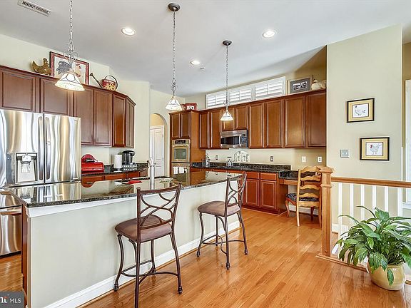 5th image of 23706 Bennett Chase Dr
