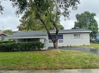 6541 Thomas St, Hollywood, FL 33024