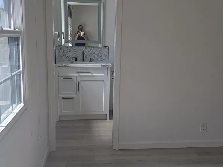 11940 Weddington St #16 — Photo 38