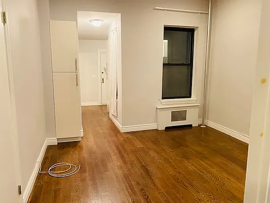 Rented by Bank Neary | media 2