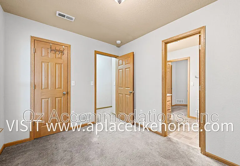 3300 N 103rd Pl — Photo 24