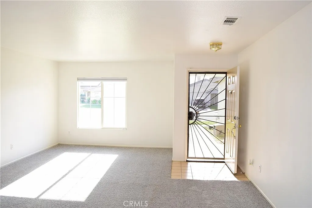 Building Photo - 1610 Stoneside Dr