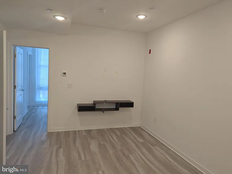 1524 Ridge Ave #2 — Photo 4