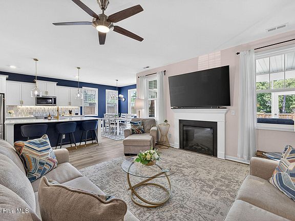 2nd image of 555 Musket Bay Drive