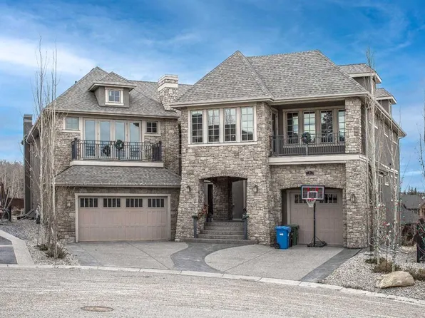 5 S Elveden Point SW, Calgary, AB T3H 0L1
