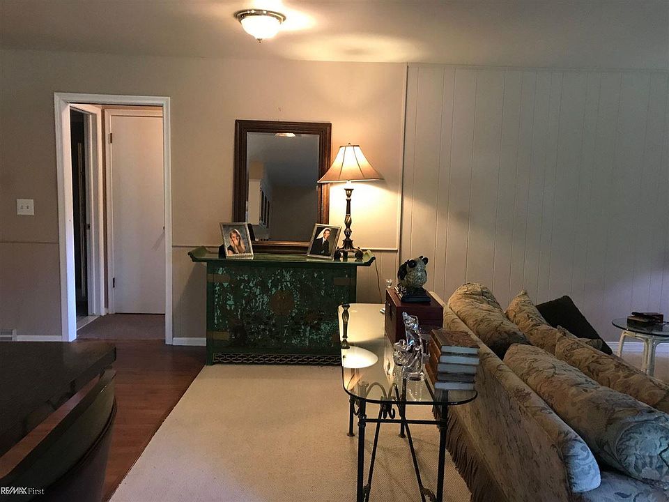 31590 23 Mile Rd, photo 9