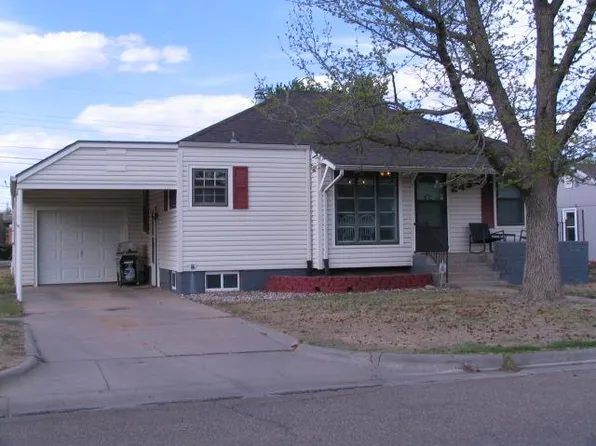 2432 Cheyenne Dr, Great Bend, KS 67530