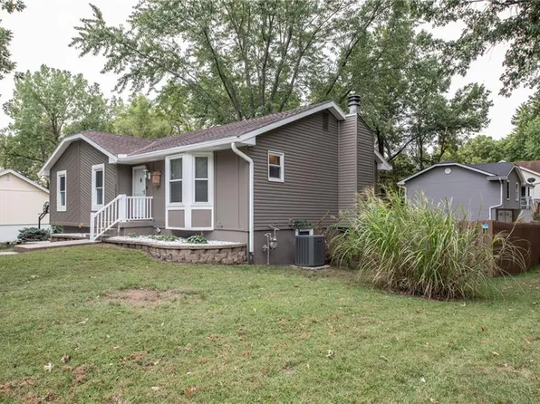 10119 N McGee Ct, Kansas City, MO 64155