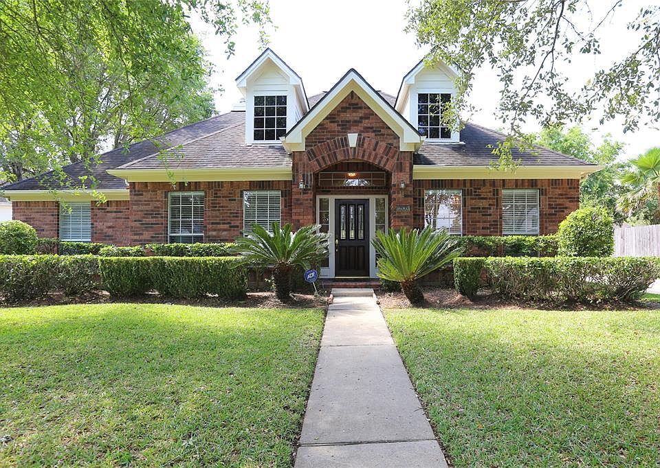 1st image of 16903 Colony Terrace Dr