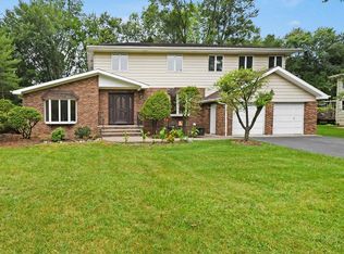 22 Gloria Dr, Allendale, NJ 07401