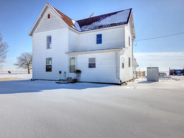 1695 E State Route 116, Kempton, IL 60946