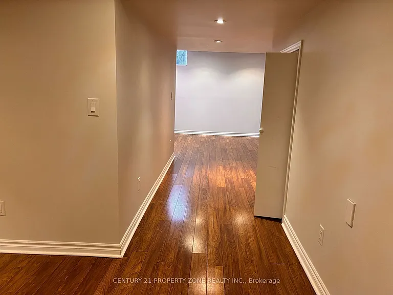 2201 Crestmont Dr — Photo 28