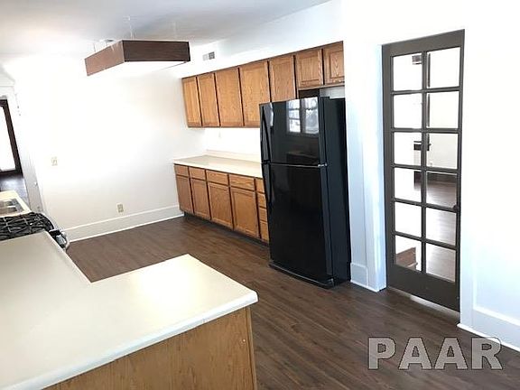 5th image of 2813 N University St