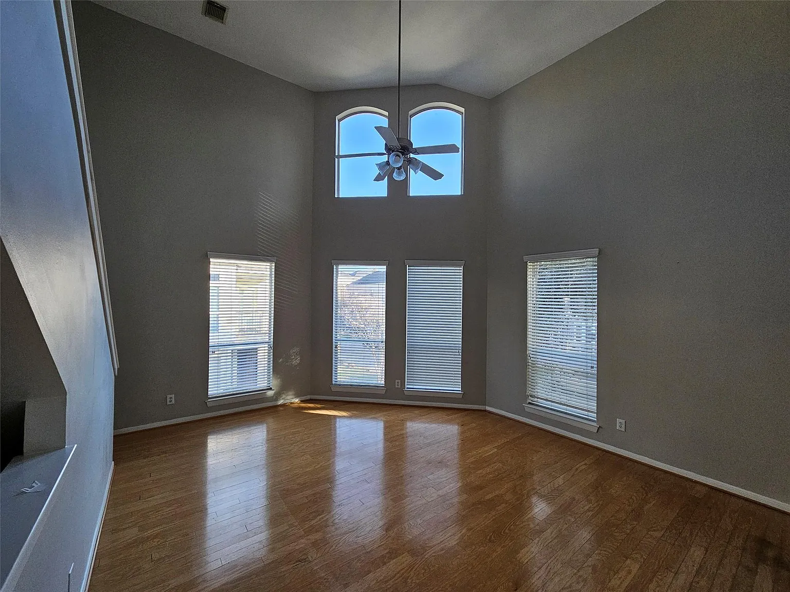 2 bed, 2.0 bath, 1714 sqft, $2,500 — Photo 4