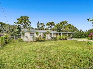 590 NW 42nd St, Oakland Park, FL 33309