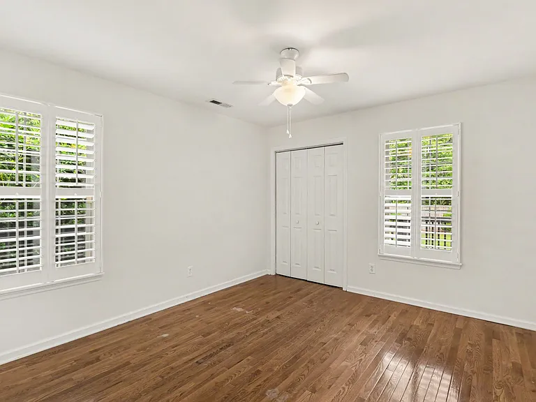 333 Riverland Dr — Photo 9