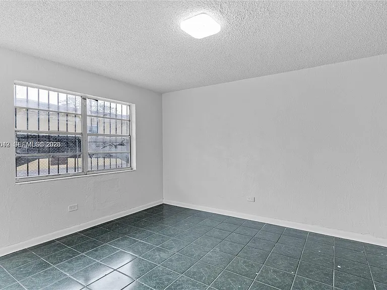 1445 NW 2nd Ave #3 — Photo 10