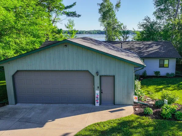 E5622 Waukaunaka St, Weyauwega, WI 54983