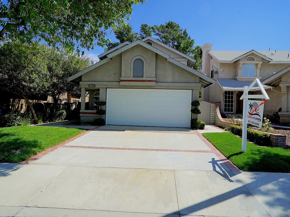 1st image of 28410 Evergreen Ln