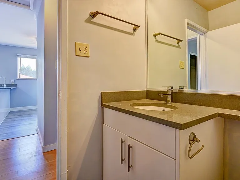6440 Mara Cres #MAIN — Photo 22