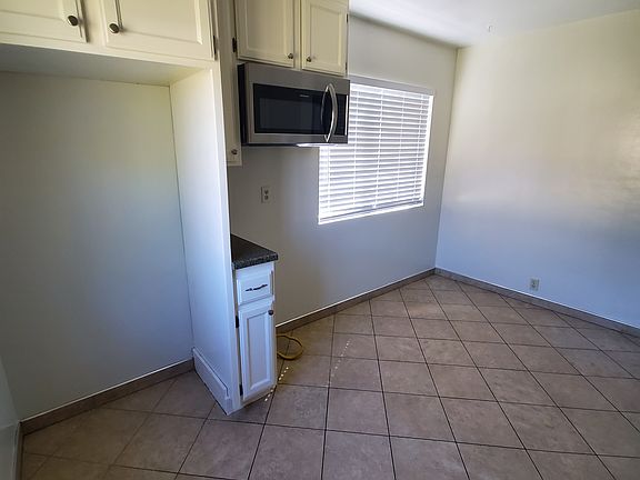 5th image of 9503 Balfour St
