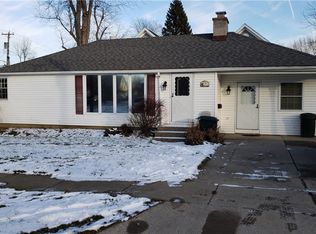 27 Madison St, Lancaster, NY 14086