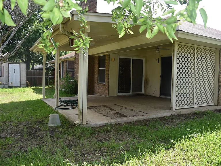 704 Kim Ave — Photo 31