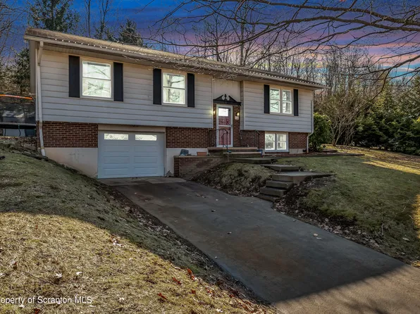 268 Woodlawn Ave, Mountain Top, PA 18707