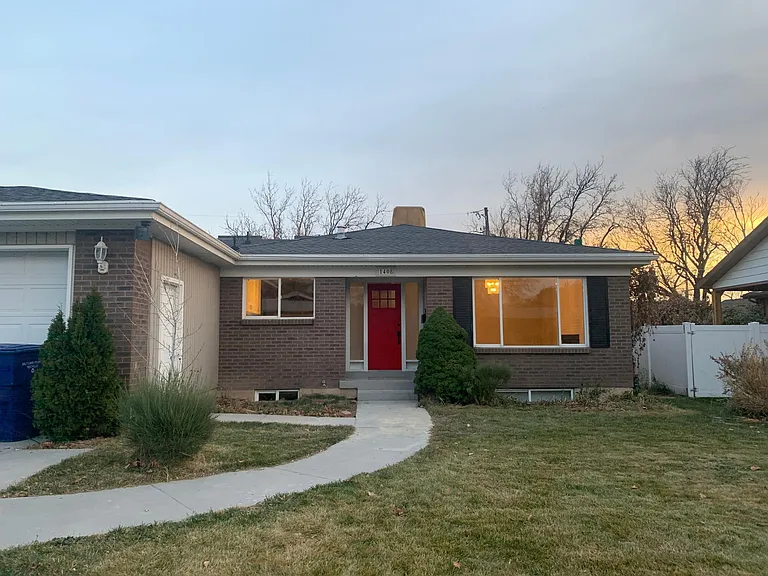 1408 E Linda Rosa Ave — Photo 1