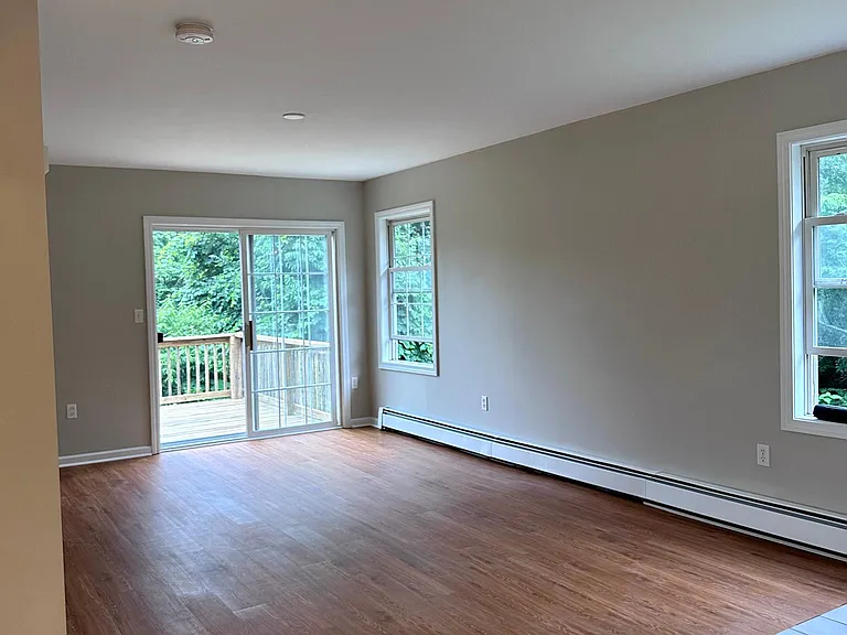 68 Lake St #2 — Photo 8