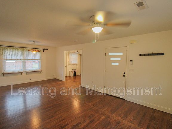 3rd image of 2628 Lilac Ave