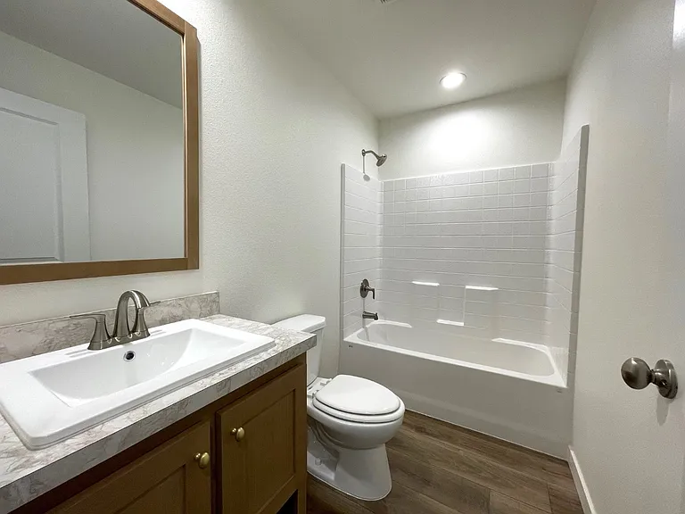 609 Mildred St — Photo 25