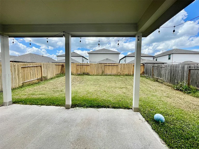 1055 Bluebonnet Trl — Photo 29