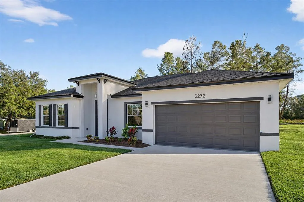 4 bed, 2.0 bath, 1774 sqft, $1,950 — Photo 3