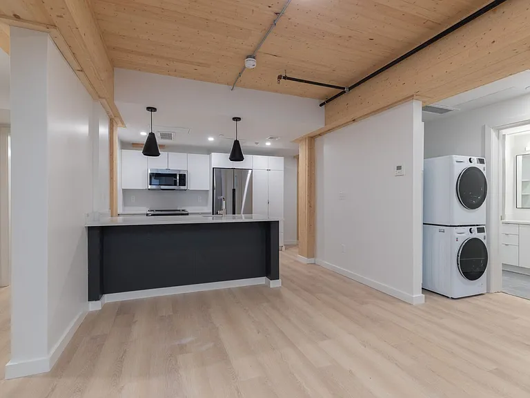 13 Lenox St #502 — Photo 2