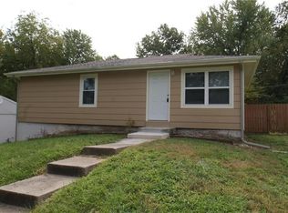1213 NE 44th Ter, Kansas City, MO 64116