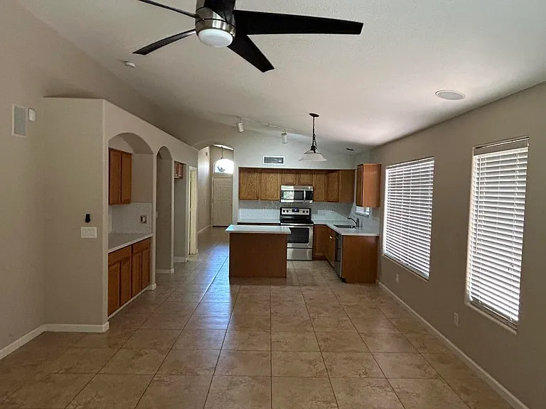 12406 W San Juan Ave — Photo 7