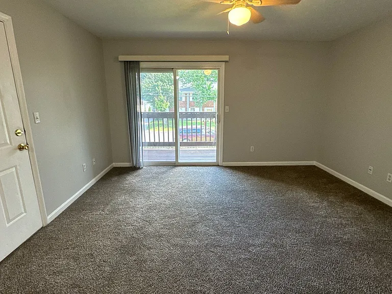 4109 Blue Lick Ct #7 — Photo 12