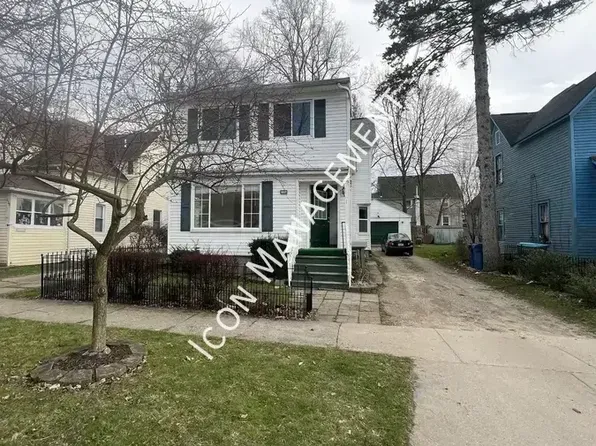 132 Reed Ave, Kalamazoo, MI