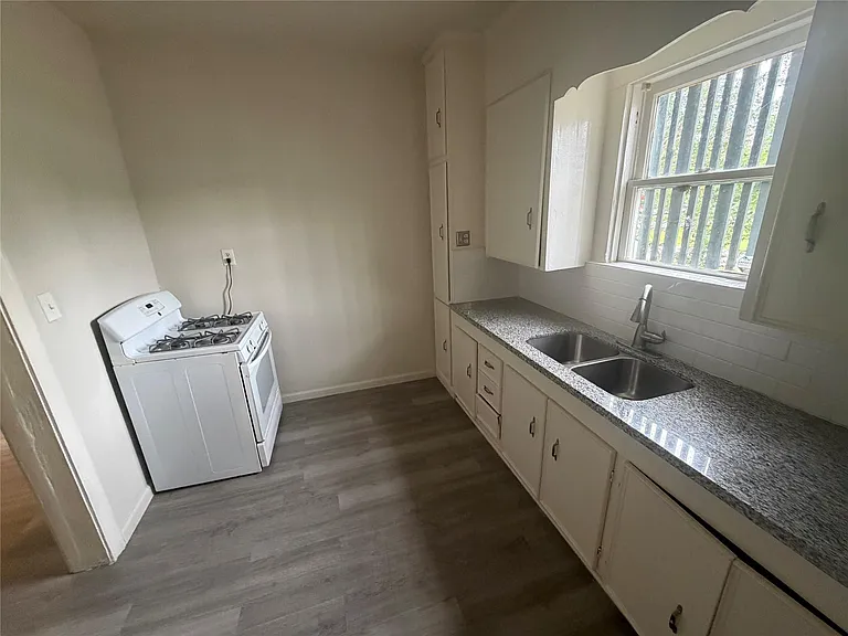 330 Gordy Rd — Photo 7