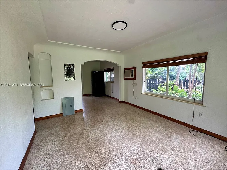 8440 NE 1st Ave #1 — Photo 6