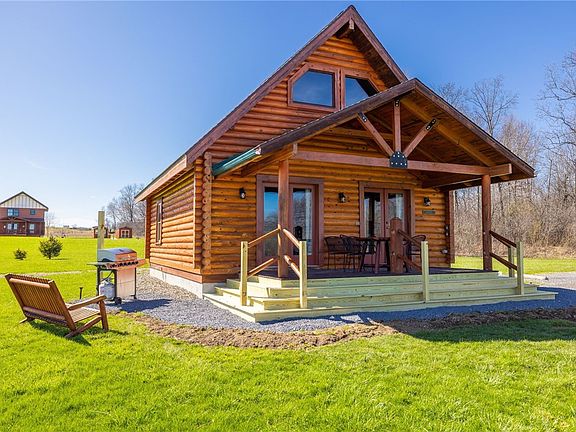 2nd image of 448 & 450 Armstrong Rd