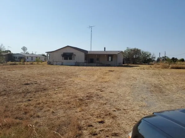 20621 NW Rogers Ln, Indiahoma, OK 73552