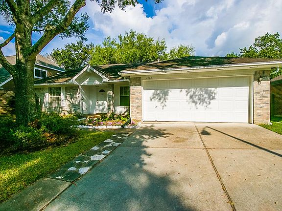 3rd image of 4902 Pleasant Plains Dr