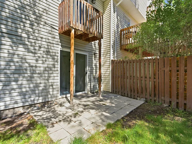 622 N Royal Troon Way — Photo 24
