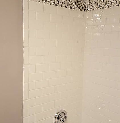 1st Floor Bath